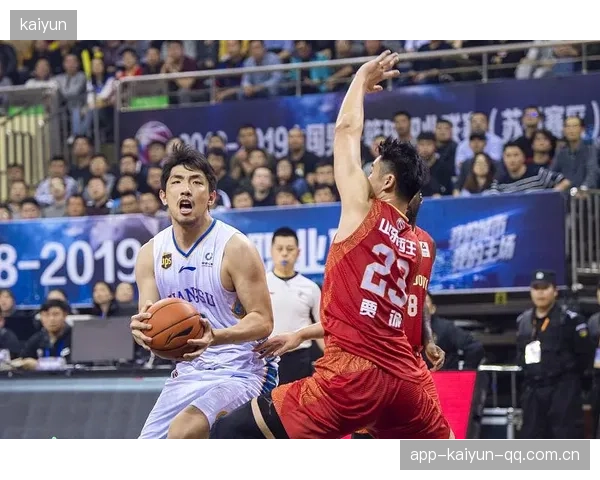 宏远二十一岁天才后卫去向曝光：从“小球大将”到未来球场的新星